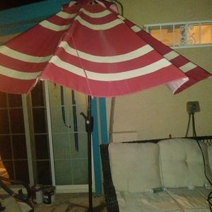 Table that comes with umbrella BBQ fire pit...😍😍